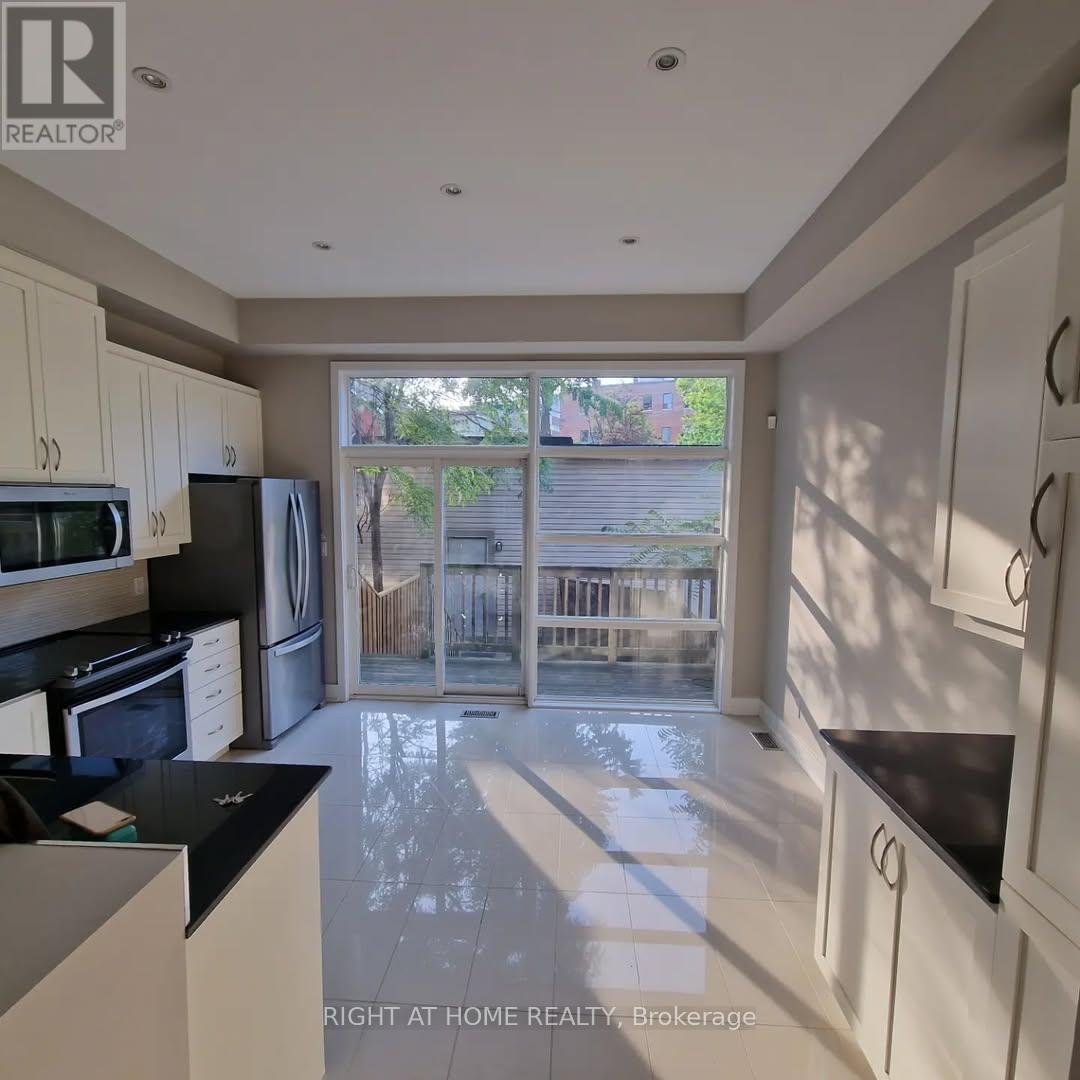 488 King Street E, Toronto, Ontario  M5A 1L8 - Photo 13 - C12720480