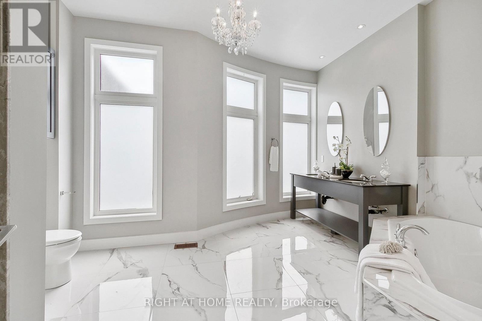 488 King Street E, Toronto, Ontario  M5A 1L8 - Photo 31 - C12720480