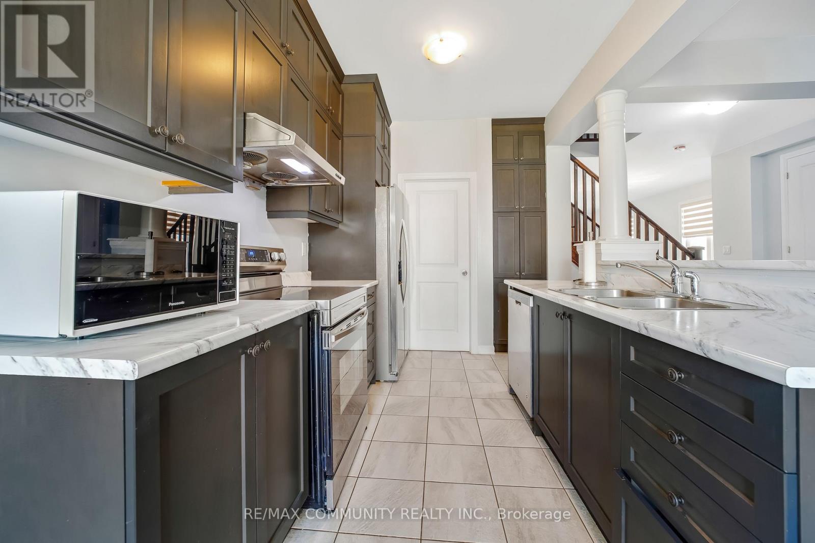 1064 Cameo Street, Pickering, Ontario  L1X 0G2 - Photo 12 - E12885810