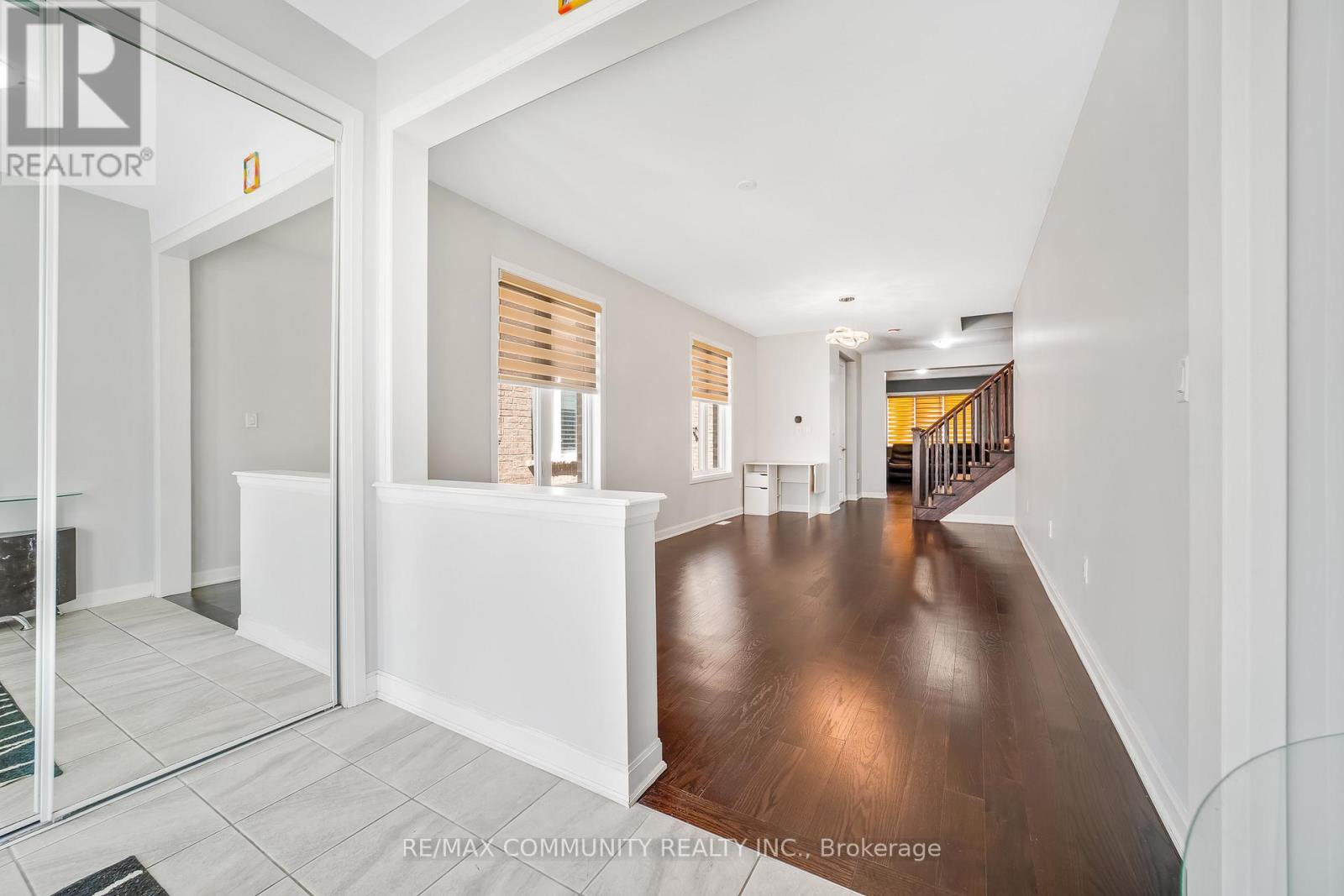 1064 Cameo Street, Pickering, Ontario  L1X 0G2 - Photo 4 - E12885810