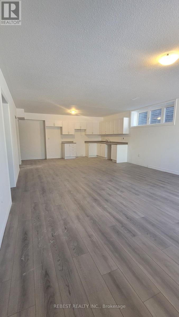 BSMT - 93 BERKELY STREET, Wasaga Beach, Ontario