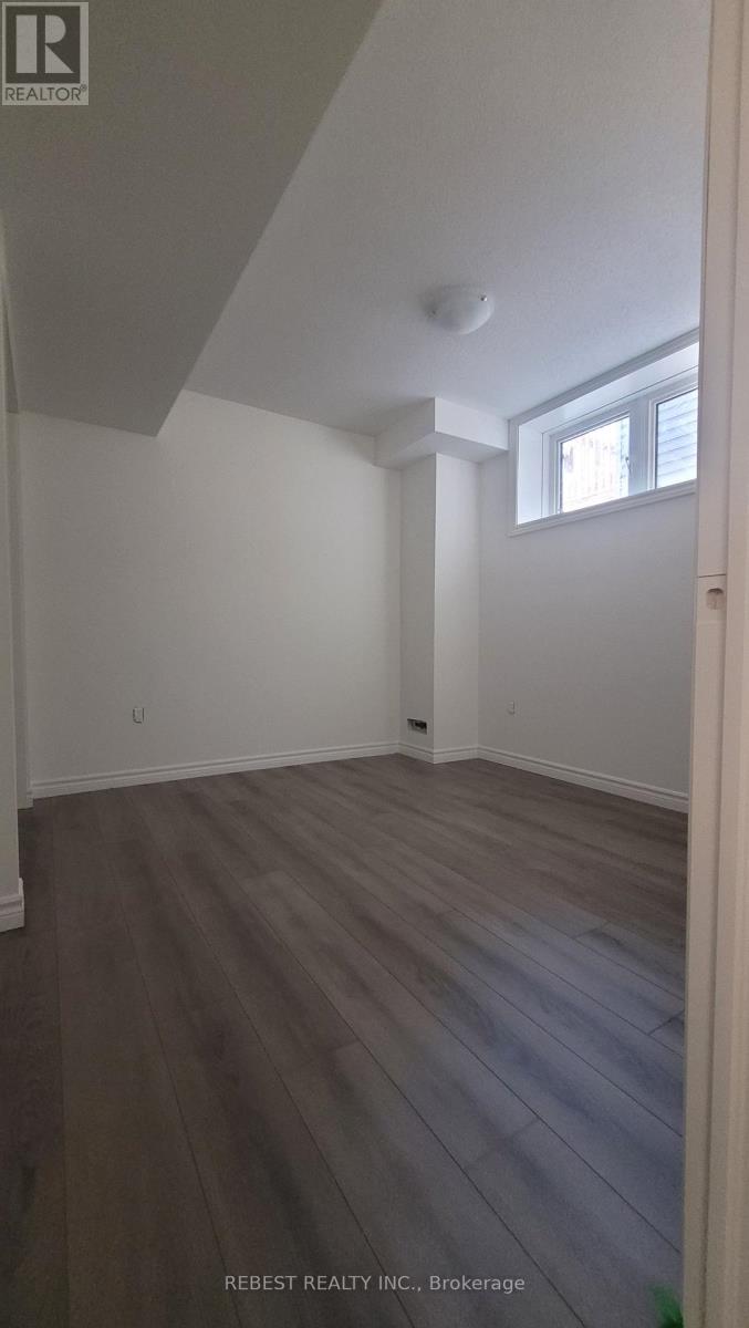 Bsmt - 93 Berkely Street, Wasaga Beach, Ontario  L9Z 2N6 - Photo 6 - S12839058