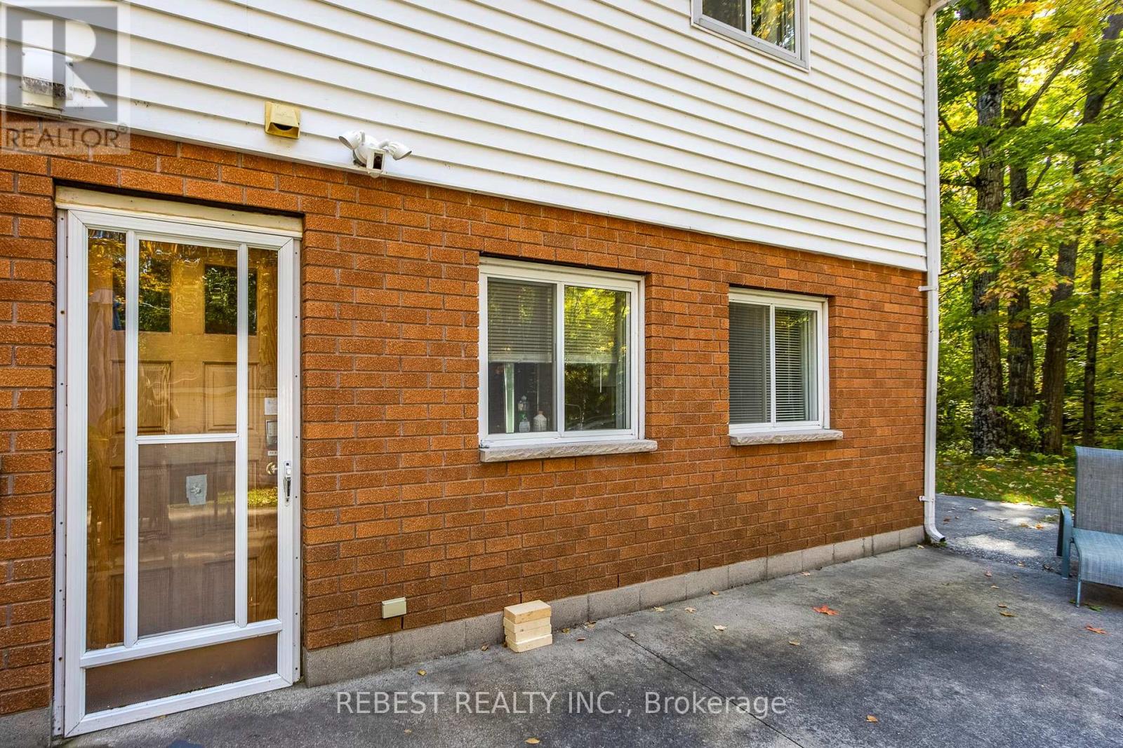 910 Concession Rd 17 W, Tiny, Ontario  L9M 1R3 - Photo 2 - S12845280