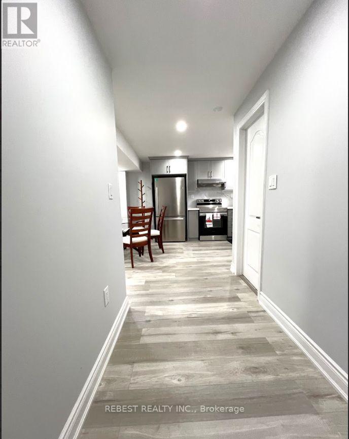 116 Leadership Drive, Brampton, Ontario  L6Y 5T4 - Photo 5 - W12823620