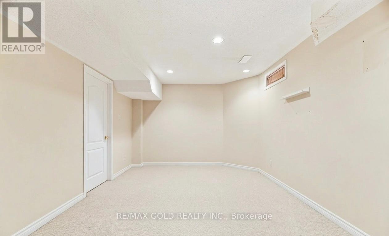 2441 Capilano Crescent, Oakville, Ontario  L6H 6L3 - Photo 42 - W12880596