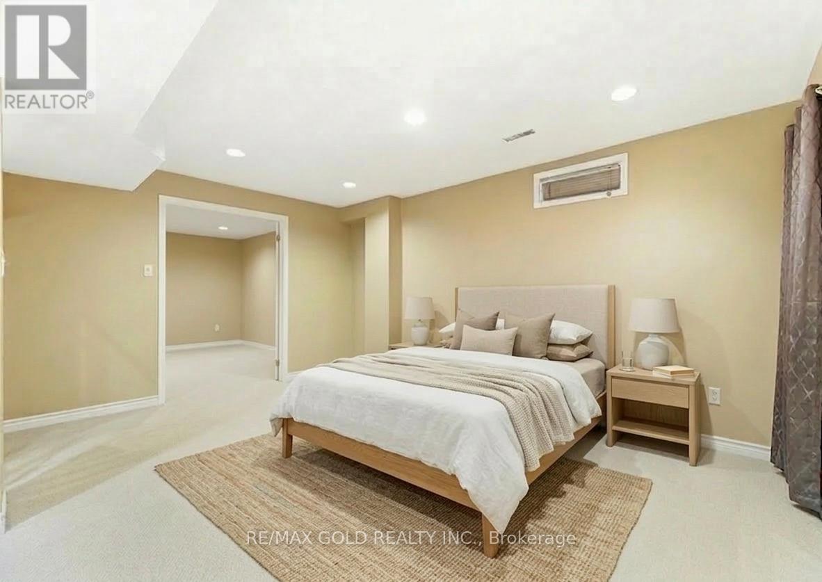 2441 Capilano Crescent, Oakville, Ontario  L6H 6L3 - Photo 38 - W12880596