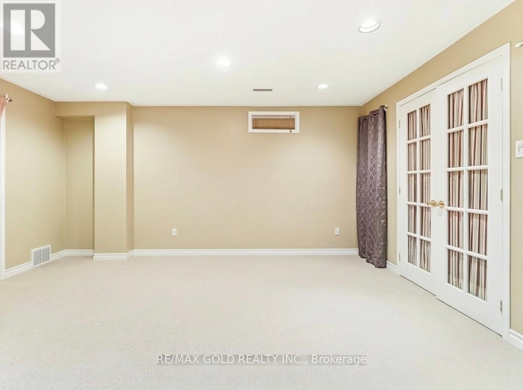 2441 Capilano Crescent, Oakville, Ontario  L6H 6L3 - Photo 39 - W12880596