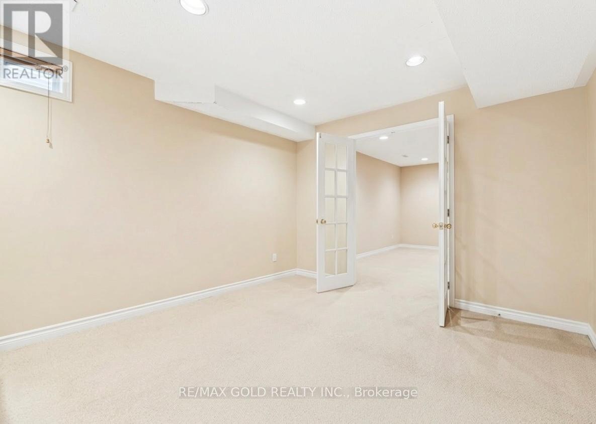 2441 Capilano Crescent, Oakville, Ontario  L6H 6L3 - Photo 41 - W12880596