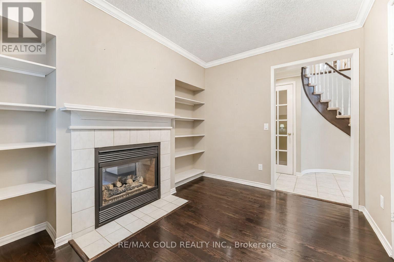 2441 Capilano Crescent, Oakville, Ontario  L6H 6L3 - Photo 7 - W12880596