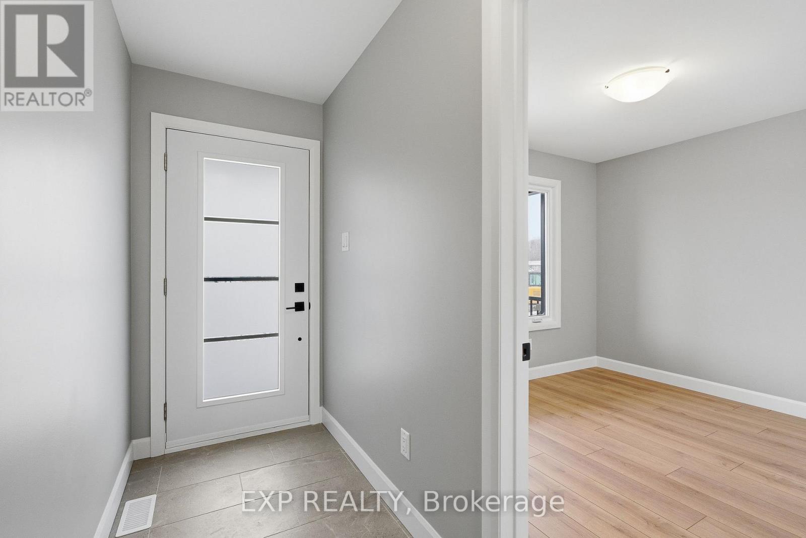 991 Katia Street, The Nation, Ontario  K0A 2M0 - Photo 2 - X12410759