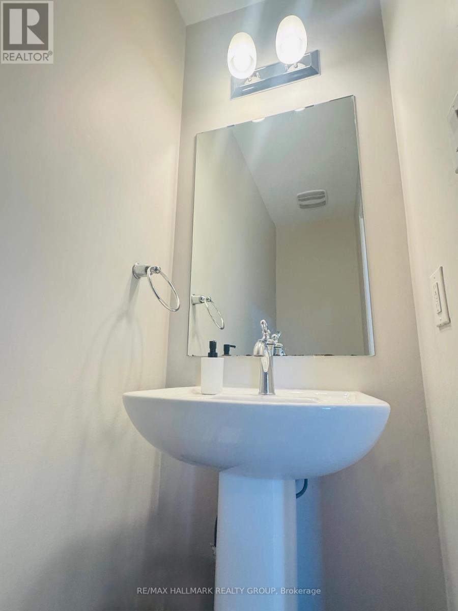 2326 Watercolours Way, Ottawa, Ontario  K2J 6N7 - Photo 5 - X12859676