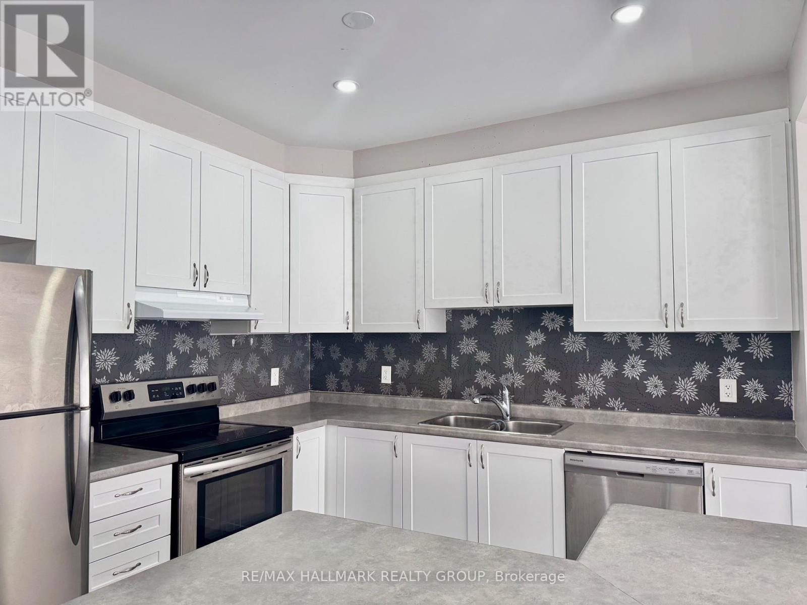 2326 Watercolours Way, Ottawa, Ontario  K2J 6N7 - Photo 9 - X12859676