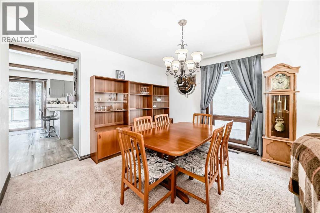 227 Coachwood Crescent Sw, Calgary, Alberta  T3H 1E7 - Photo 17 - A2293769