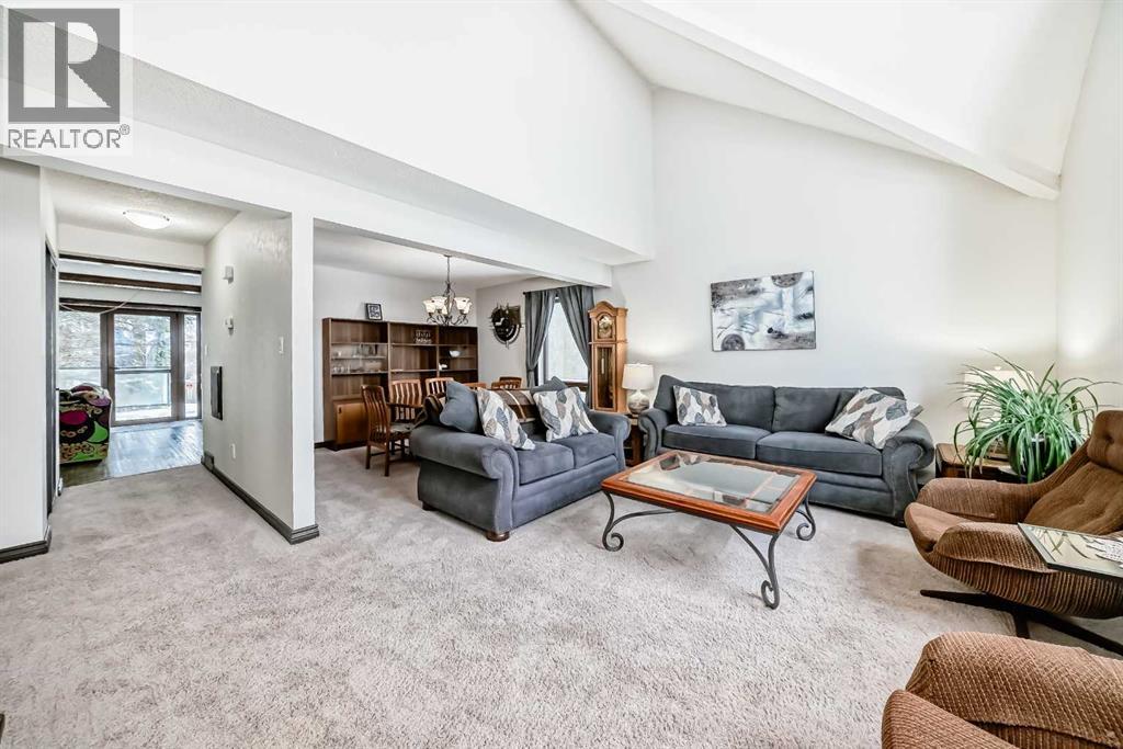 227 Coachwood Crescent Sw, Calgary, Alberta  T3H 1E7 - Photo 21 - A2293769