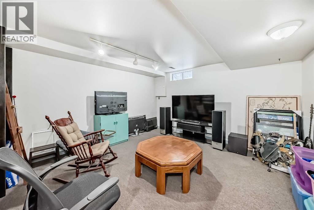 227 Coachwood Crescent Sw, Calgary, Alberta  T3H 1E7 - Photo 32 - A2293769