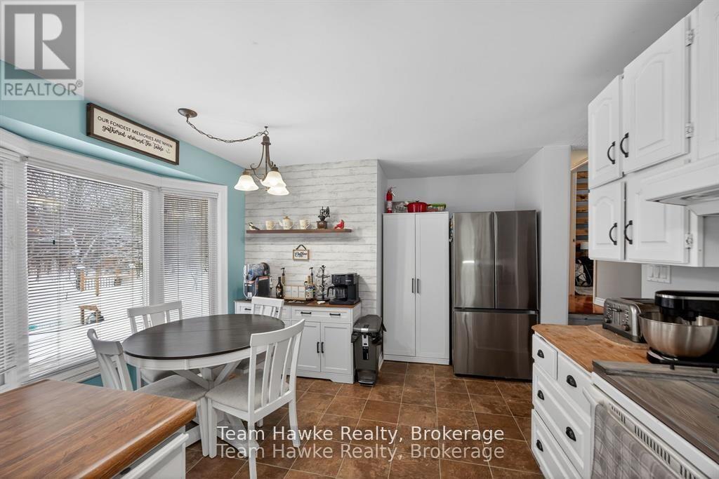 50 Laurier Boulevard, Tiny, Ontario  L9M 0J2 - Photo 13 - S12888316