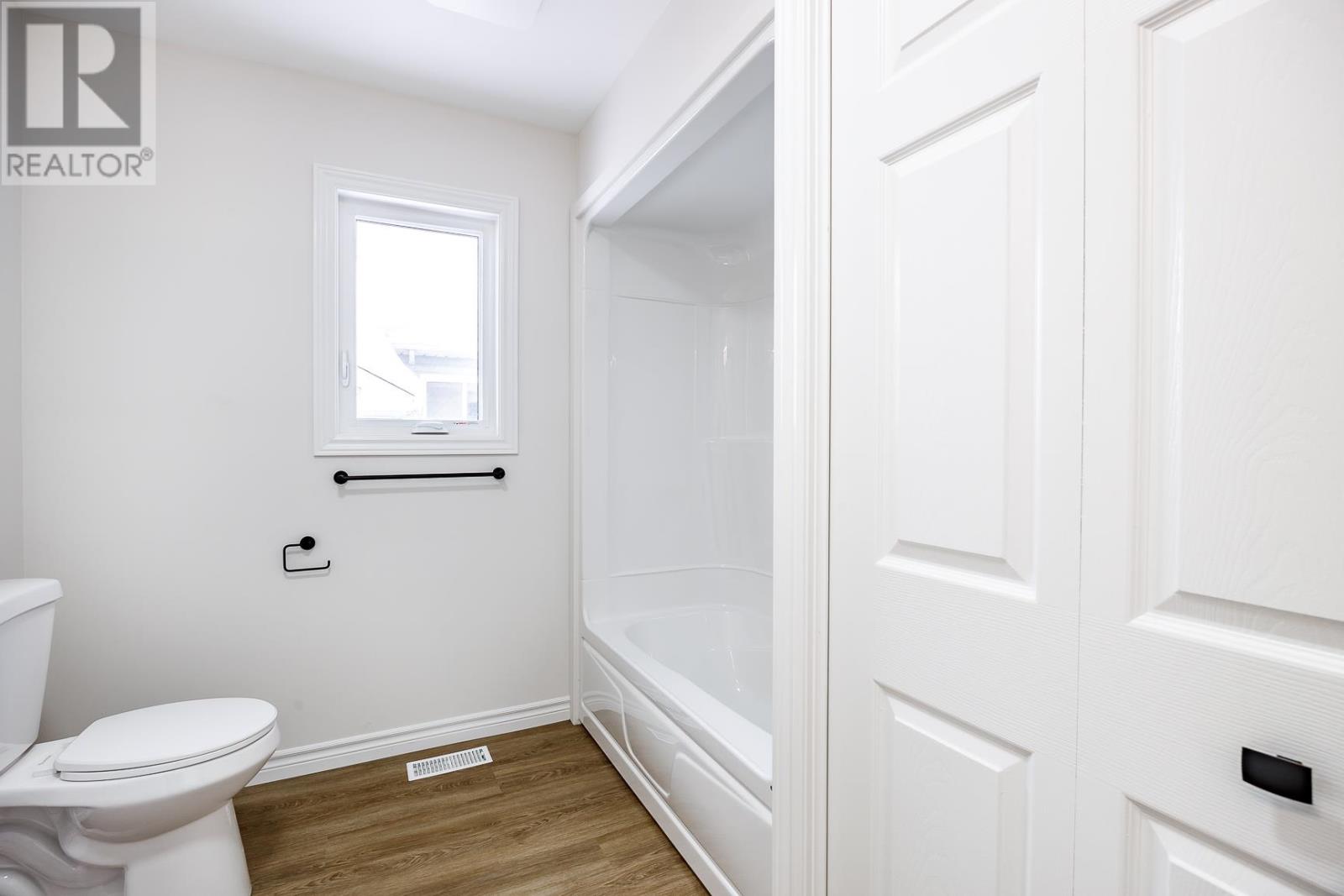 255 East Balfour St, Sault Ste. Marie, Ontario  P6C 1W9 - Photo 26 - SM253420