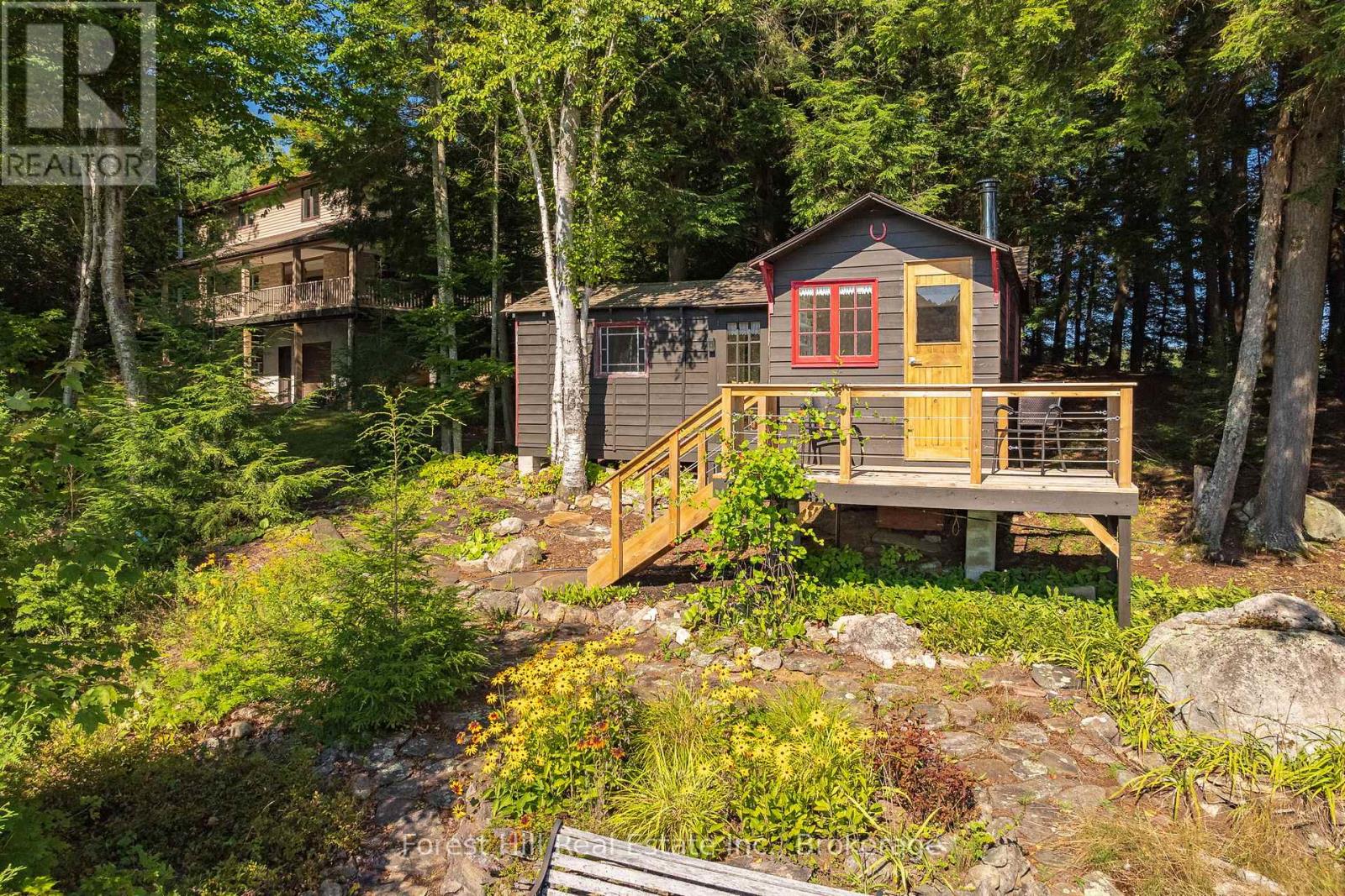 1089 Lutes Lane, Algonquin Highlands, Ontario  P0A 1E0 - Photo 49 - X12888298