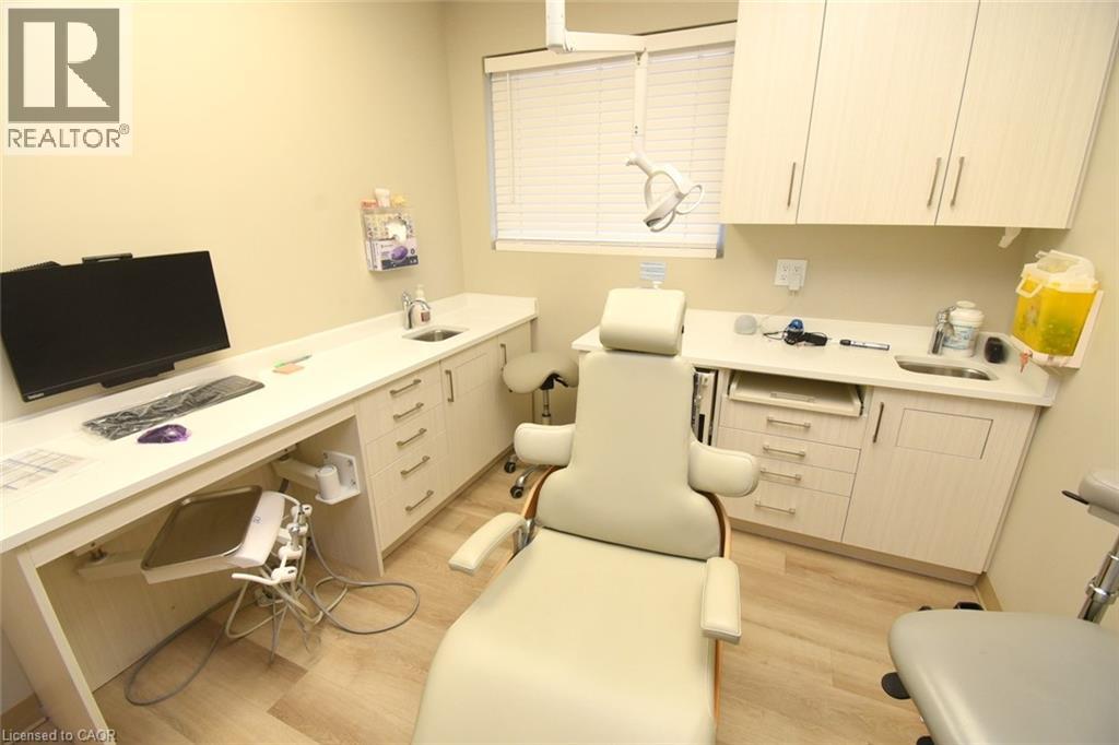 8 Sydenham Street, Dundas, Ontario  L9H 2T4 - Photo 21 - 40807097