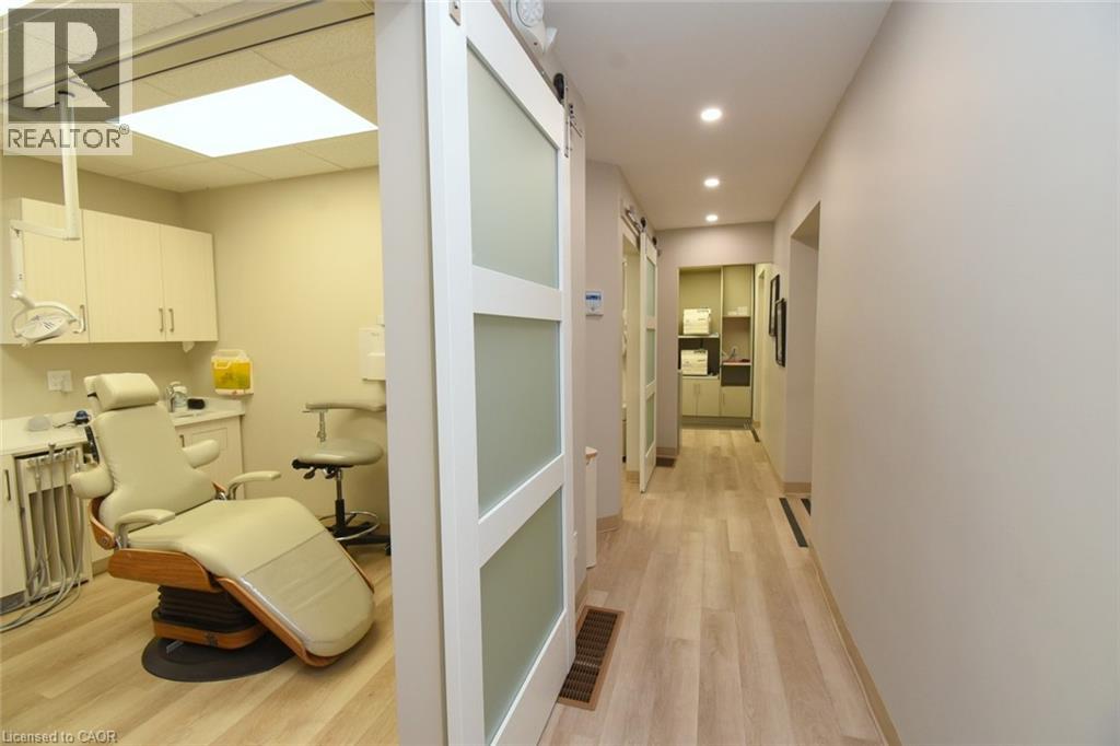 8 Sydenham Street, Dundas, Ontario  L9H 2T4 - Photo 33 - 40807097