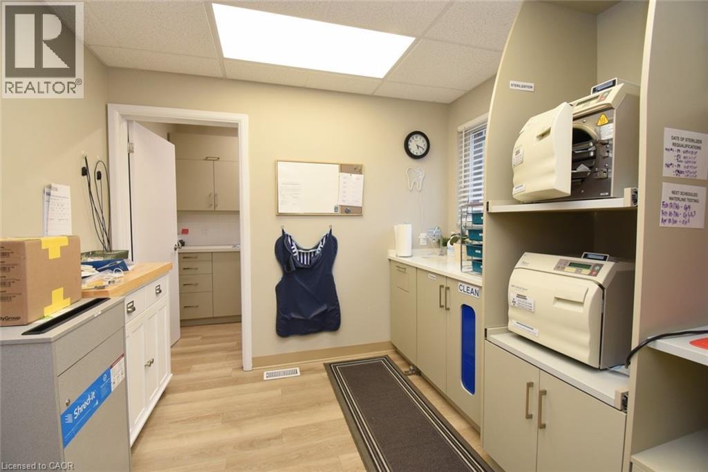 8 Sydenham Street, Dundas, Ontario  L9H 2T4 - Photo 36 - 40807097