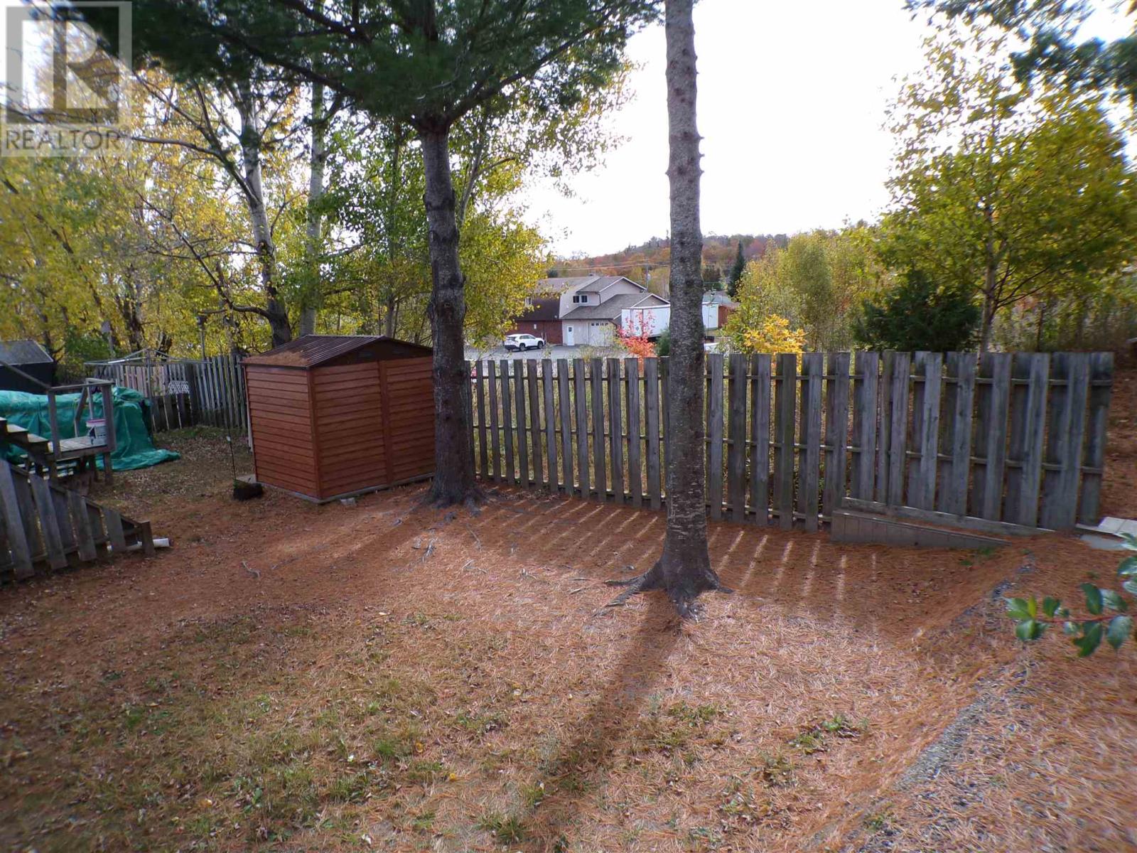 64 Farrell Cres, Elliot Lake, Ontario  P5A 3M9 - Photo 5 - SM260487