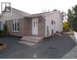 64 Farrell CRES, Elliot Lake, Ontario