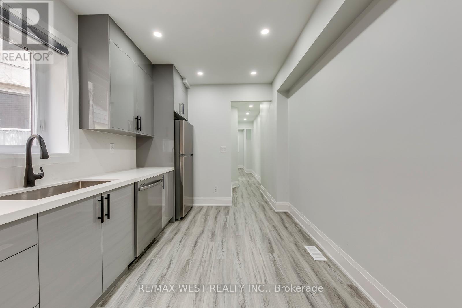 1 - 1190 Ossington Avenue, Toronto (Wychwood), Ontario  M6G 3W1 - Photo 11 - C12888178