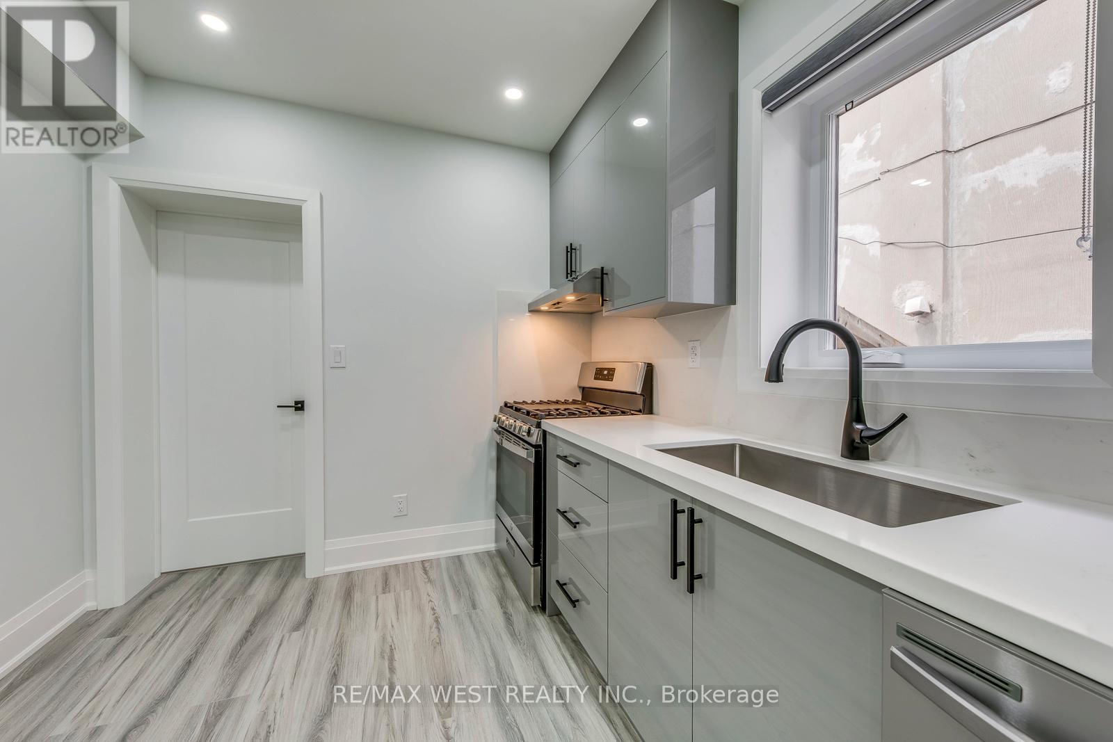1 - 1190 Ossington Avenue, Toronto (Wychwood), Ontario  M6G 3W1 - Photo 13 - C12888178