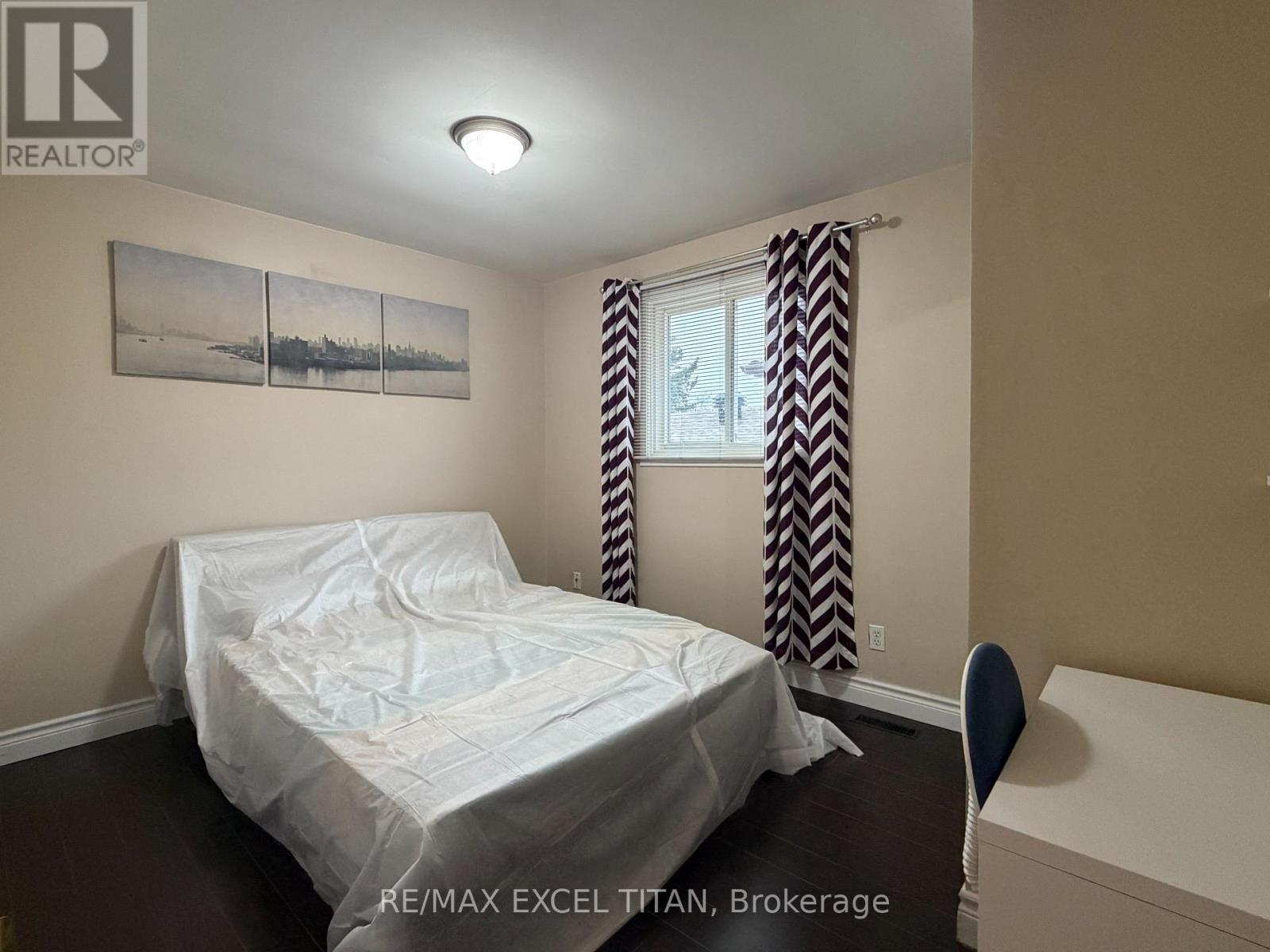 Upper - 251 Shawnee Circle, Toronto, Ontario  M2H 2Y3 - Photo 11 - C12888180