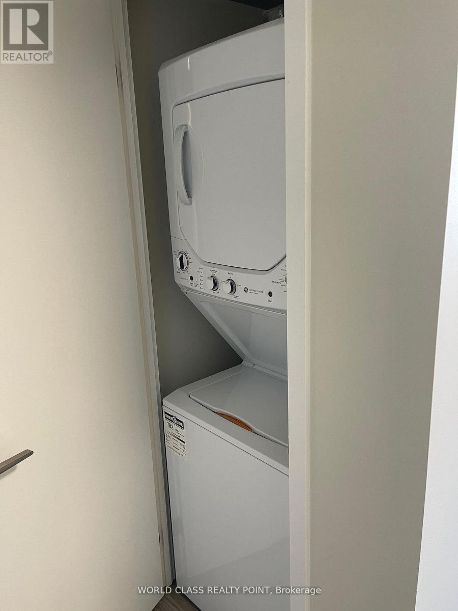 105 - 38 Monte Kwinter Court, Toronto (Clanton Park), Ontario  M3H 0E2 - Photo 5 - C12888254