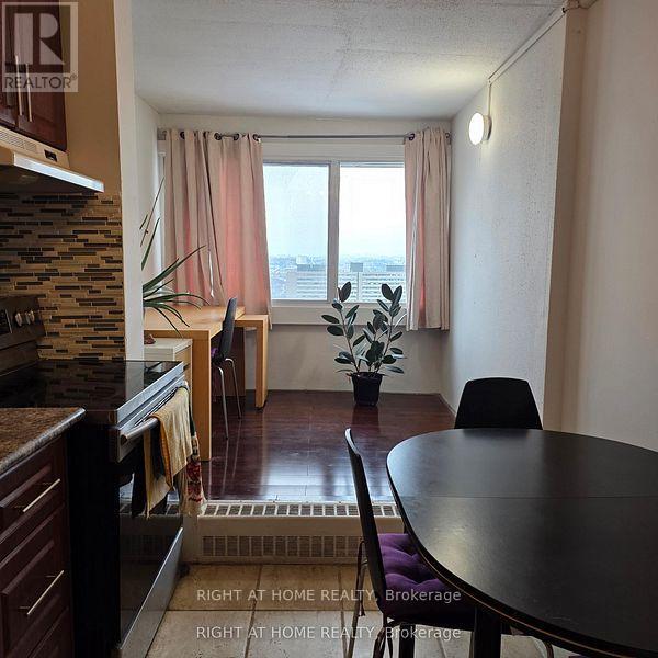 2504 - 715 Don Mills Road, Toronto (Flemingdon Park), Ontario  M3C 1S5 - Photo 11 - C12888324