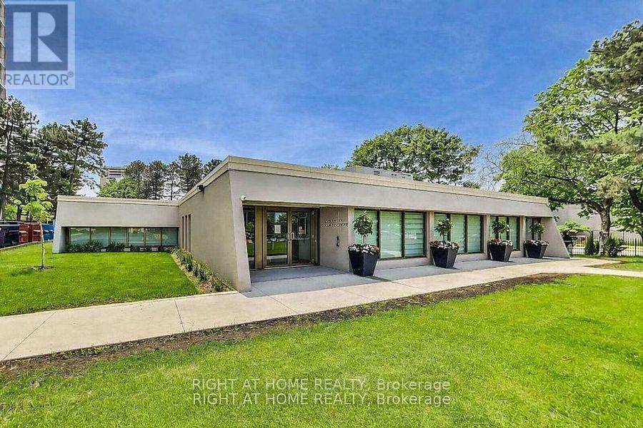 2504 - 715 Don Mills Road, Toronto (Flemingdon Park), Ontario  M3C 1S5 - Photo 25 - C12888324