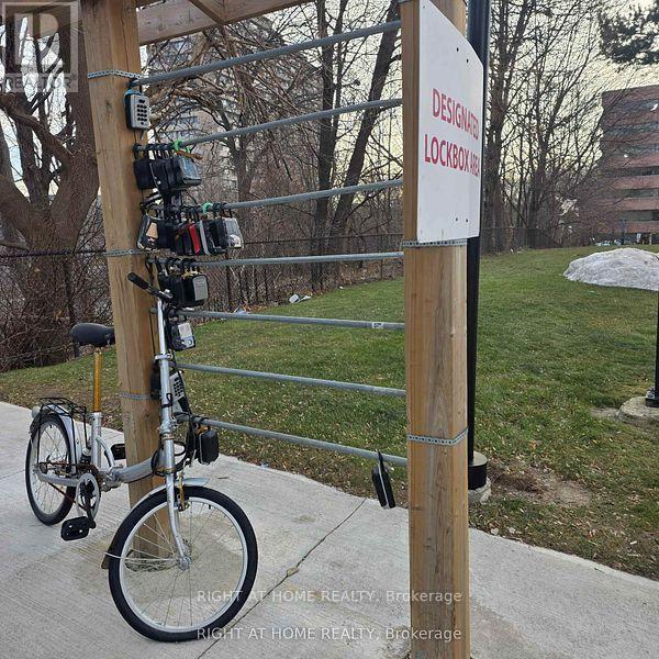 2504 - 715 Don Mills Road, Toronto (Flemingdon Park), Ontario  M3C 1S5 - Photo 29 - C12888324