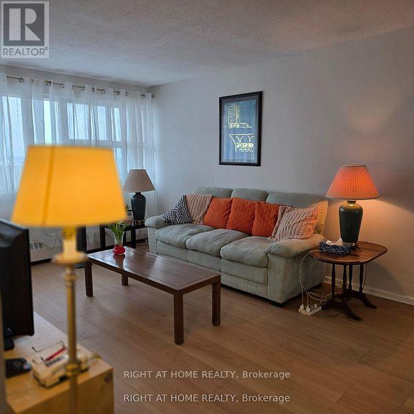 2504 - 715 Don Mills Road, Toronto (Flemingdon Park), Ontario  M3C 1S5 - Photo 4 - C12888324