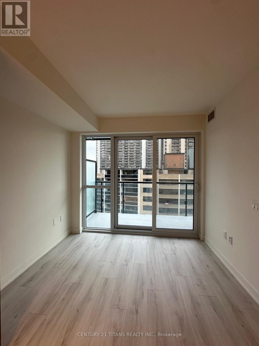 1001 - 120 Broadway Avenue, Toronto (Mount Pleasant West), Ontario  M4P 0E9 - Photo 10 - C12888404