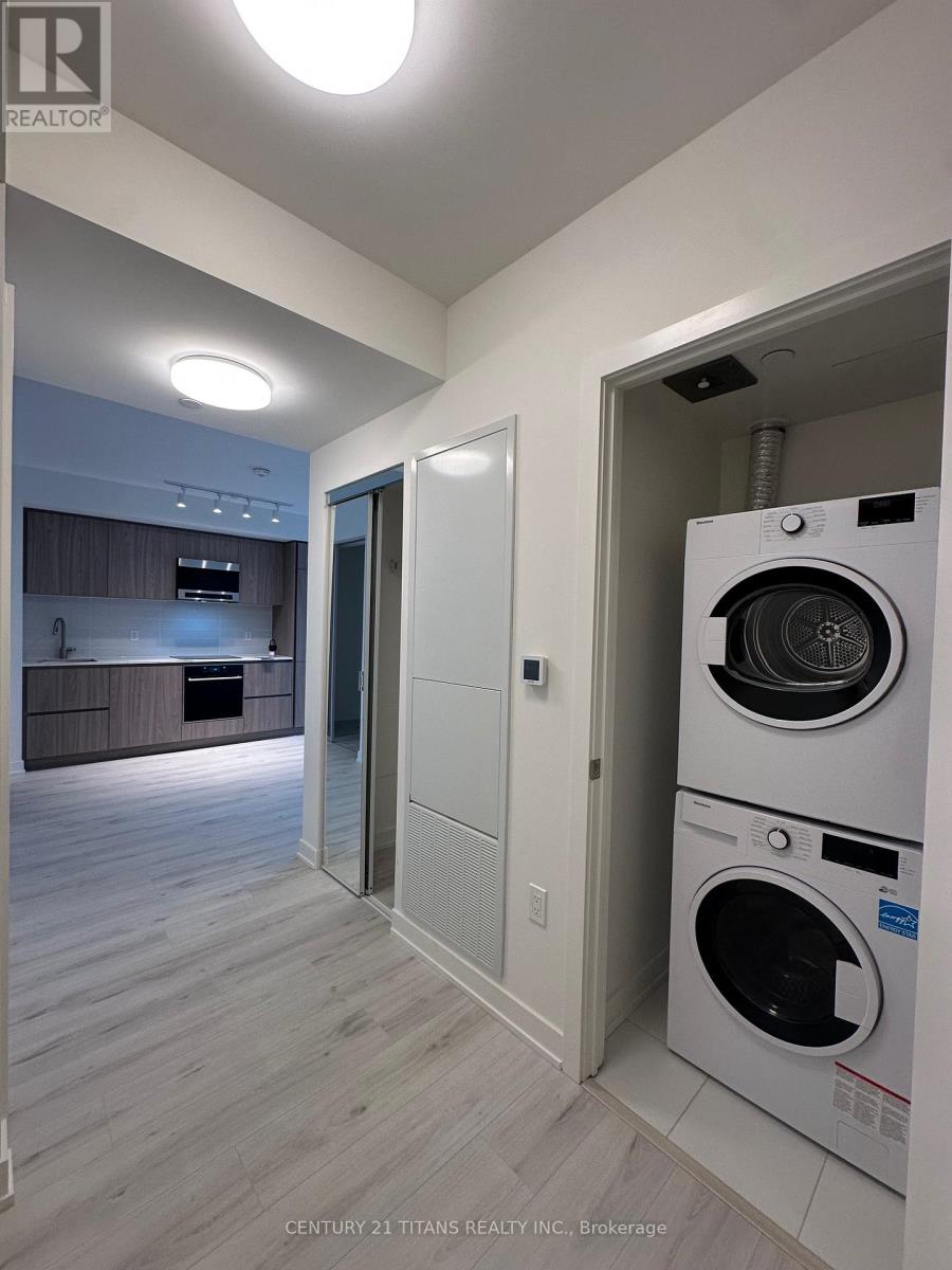 1001 - 120 Broadway Avenue, Toronto (Mount Pleasant West), Ontario  M4P 0E9 - Photo 16 - C12888404