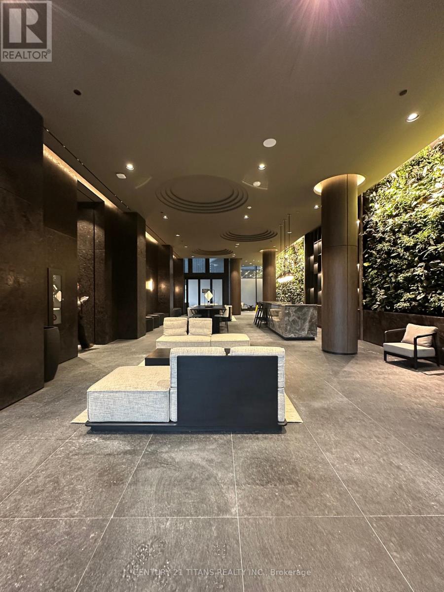 1001 - 120 Broadway Avenue, Toronto (Mount Pleasant West), Ontario  M4P 0E9 - Photo 2 - C12888404