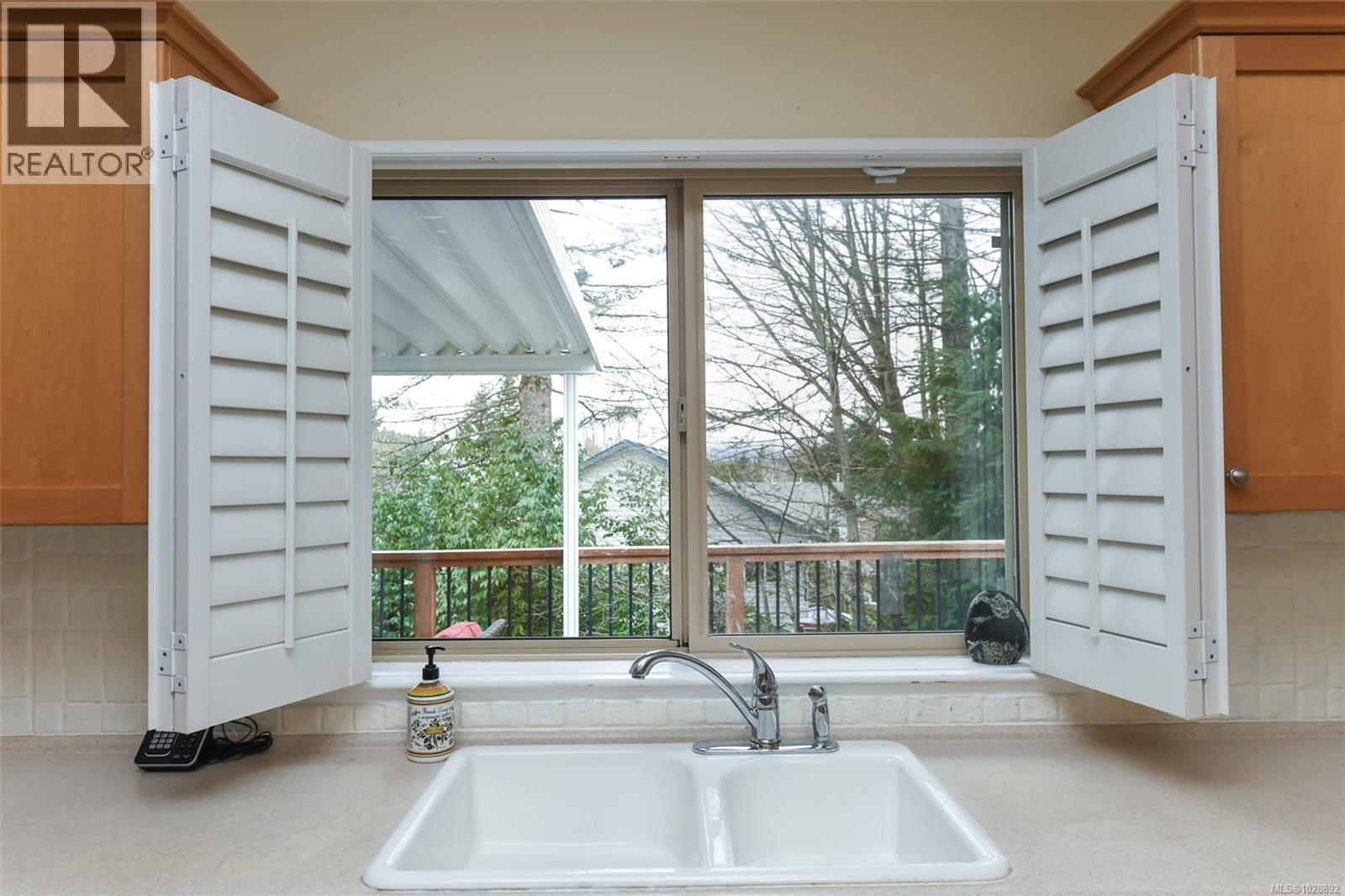 2445 Valley View Dr, Courtenay, British Columbia  V9N 8S5 - Photo 14 - 1028892