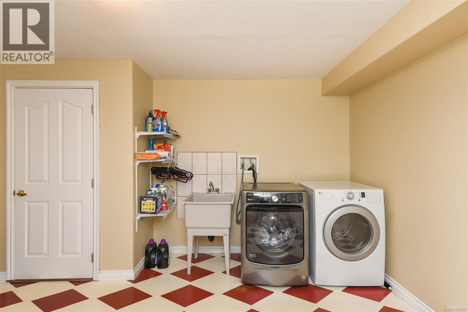 2445 Valley View Dr, Courtenay, British Columbia  V9N 8S5 - Photo 25 - 1028892