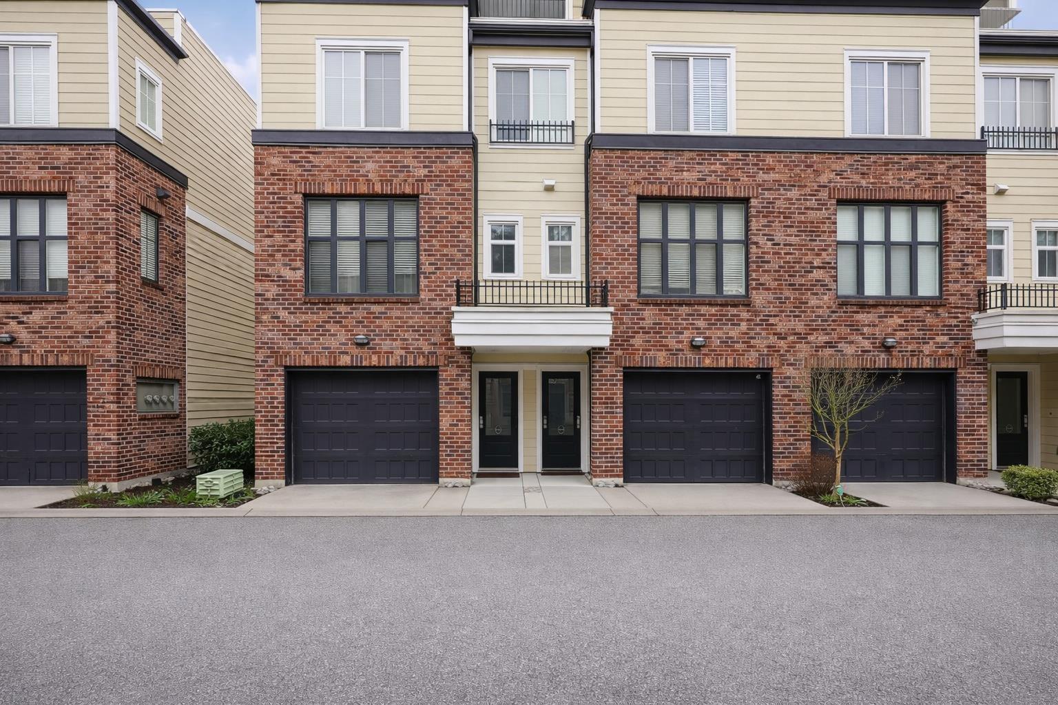 13 15588 32 AVENUE, Surrey, British Columbia