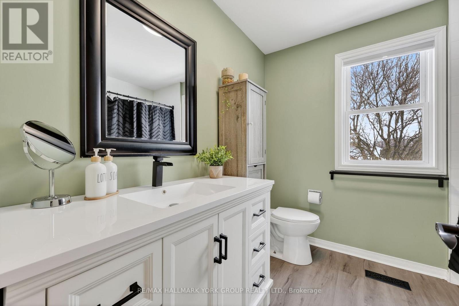 1896 Ashwood Avenue, Innisfil (Alcona), Ontario  L9S 1W1 - Photo 28 - N12888182