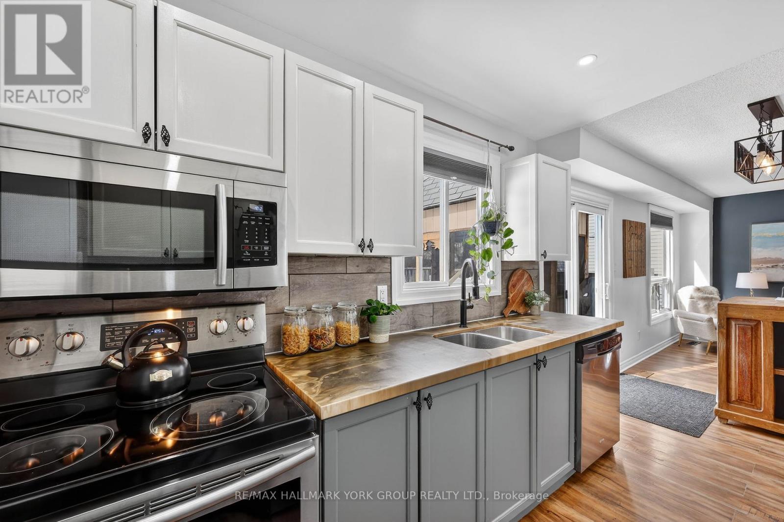 1896 Ashwood Avenue, Innisfil (Alcona), Ontario  L9S 1W1 - Photo 7 - N12888182