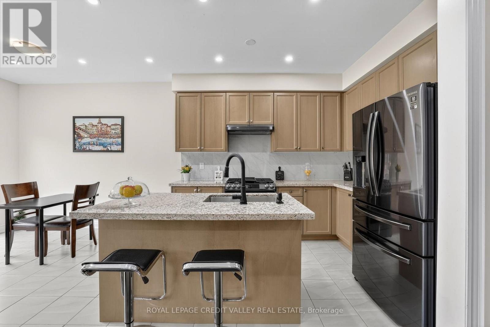 29 Memorial Court, Bradford West Gwillimbury (Bradford), Ontario  L3Z 4H5 - Photo 18 - N12888188