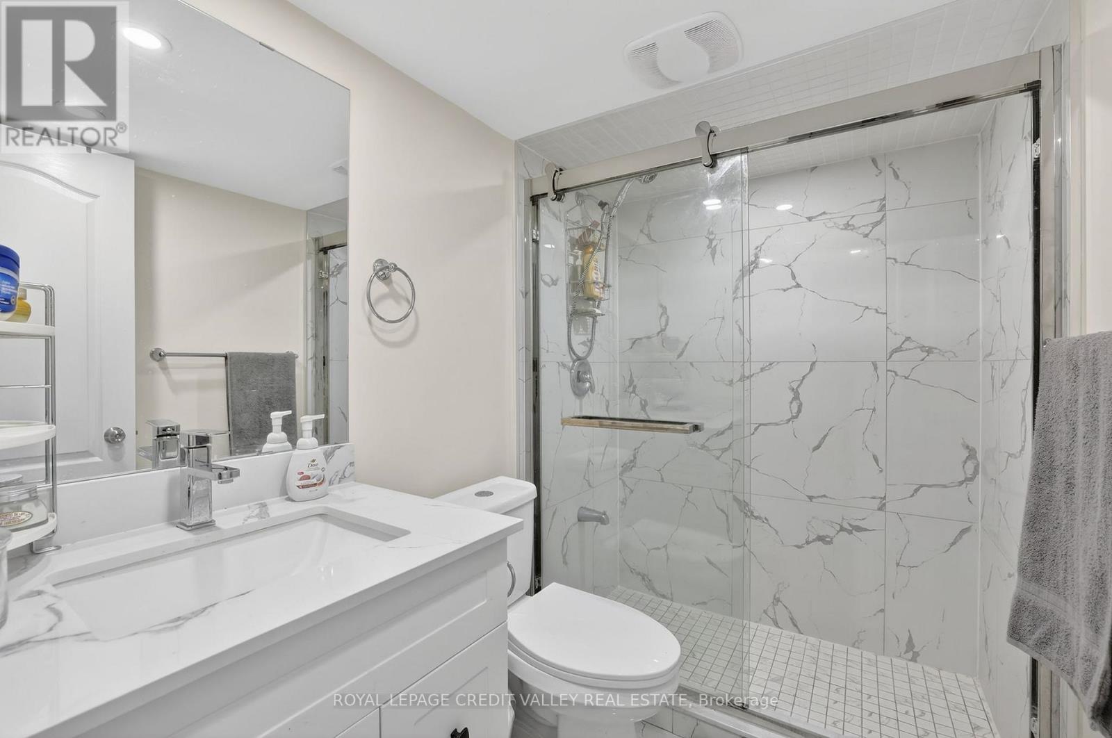 29 Memorial Court, Bradford West Gwillimbury (Bradford), Ontario  L3Z 4H5 - Photo 38 - N12888188