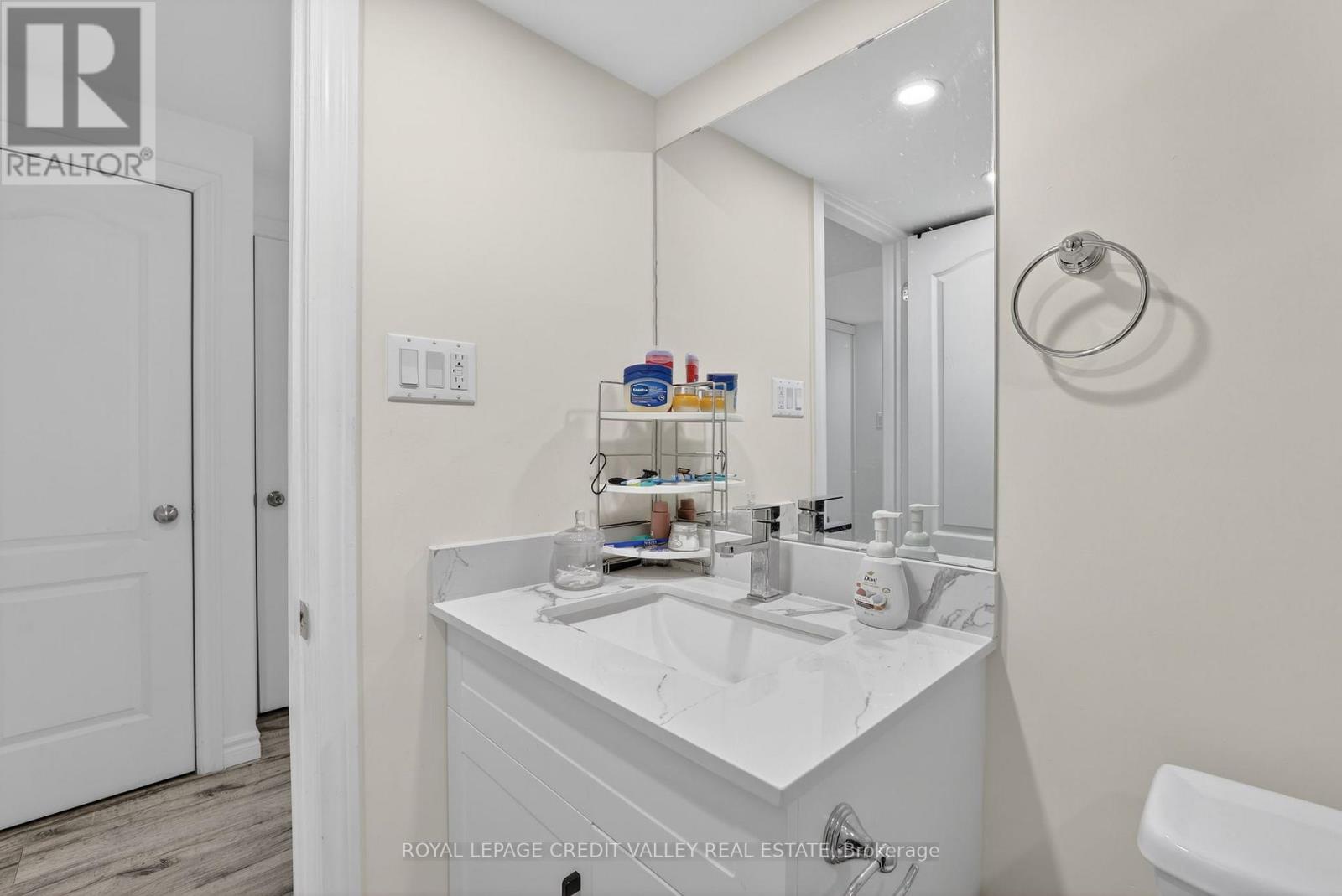 29 Memorial Court, Bradford West Gwillimbury (Bradford), Ontario  L3Z 4H5 - Photo 39 - N12888188