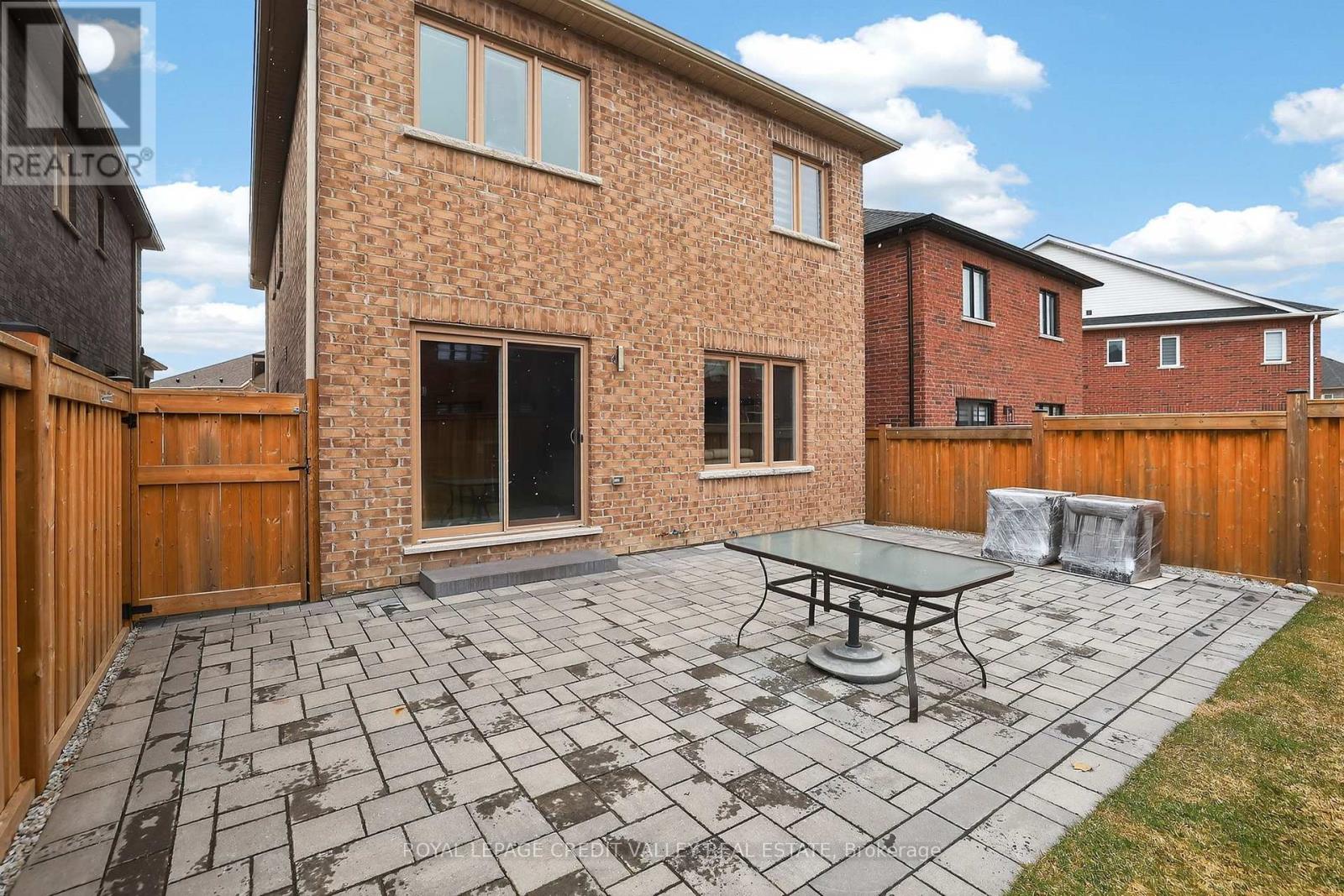 29 Memorial Court, Bradford West Gwillimbury (Bradford), Ontario  L3Z 4H5 - Photo 42 - N12888188