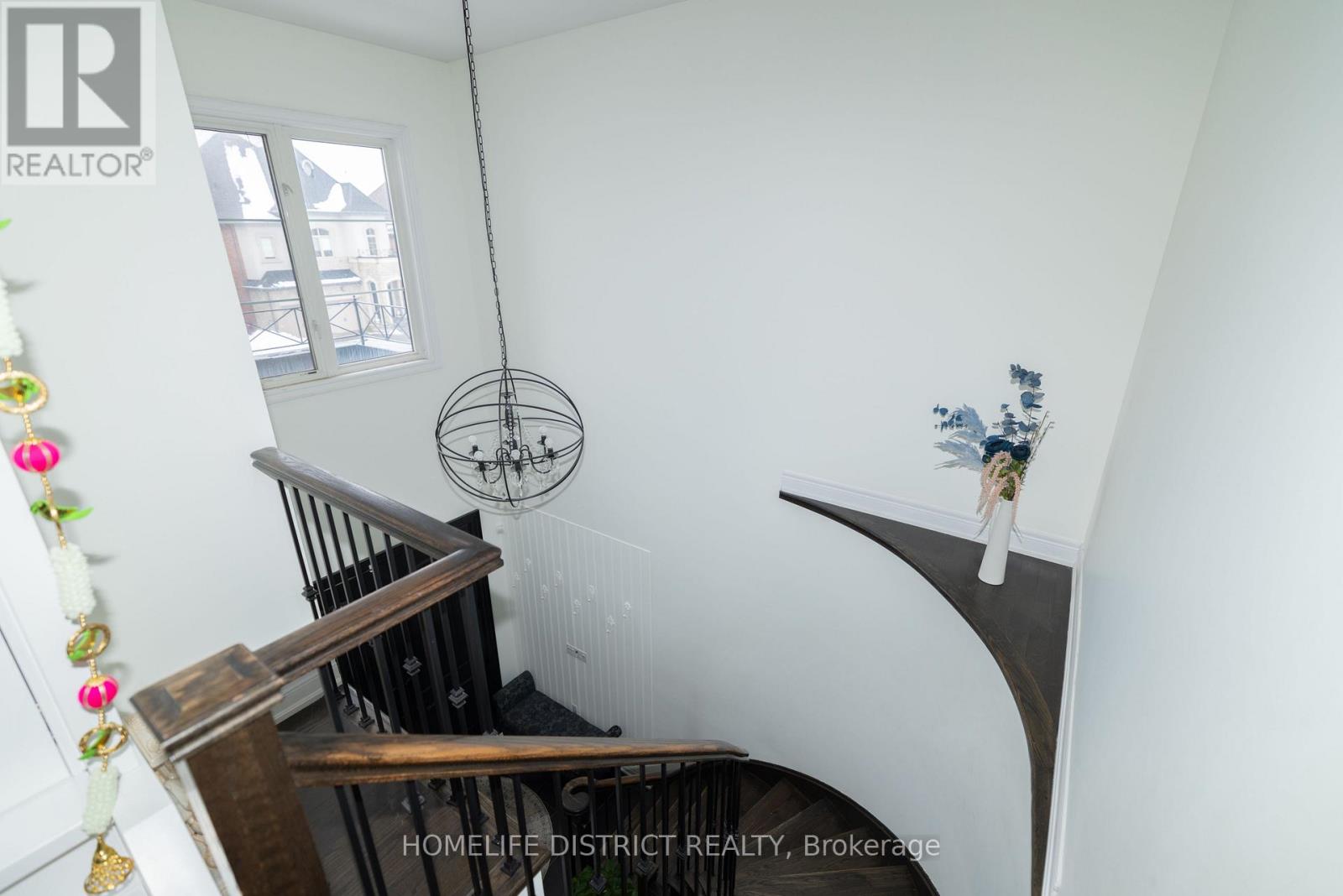 210 Cannes Avenue, Vaughan (Vellore Village), Ontario  L4H 3X2 - Photo 22 - N12888244