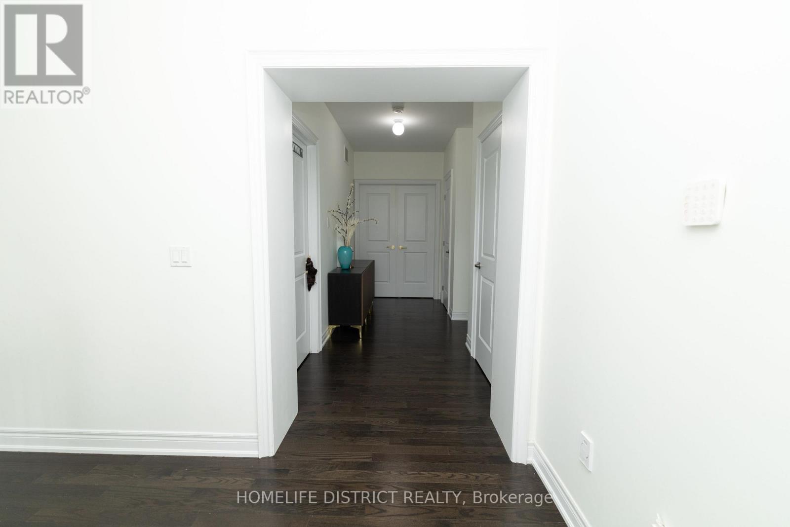 210 Cannes Avenue, Vaughan (Vellore Village), Ontario  L4H 3X2 - Photo 30 - N12888244