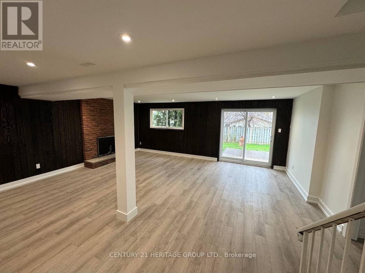 Lower - 163 Hilltop Drive, East Gwillimbury, Ontario  L9N 1B9 - Photo 3 - N12888252